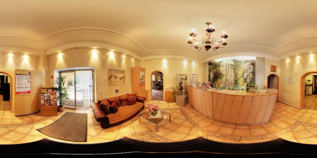 Hotel Majestic Berlin Exterior photo